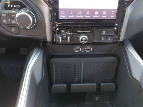 New 2026 RAM 1500 Big Horn AWD/4WD image 31