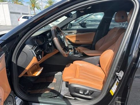 Used 2018 BMW 530i RWD image 8