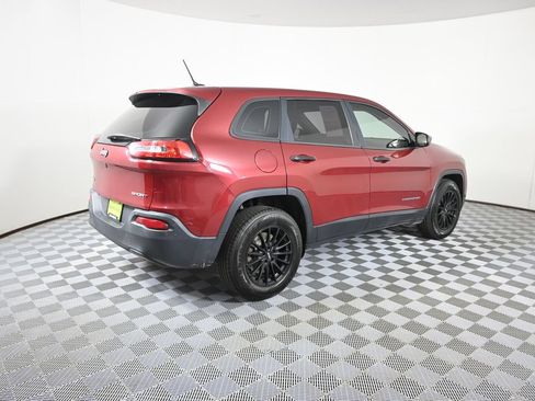 Used 2016 Jeep Cherokee Sport AWD/4WD image 6