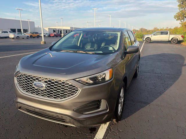 Used 2024 Ford Edge SEL AWD/4WD image 5