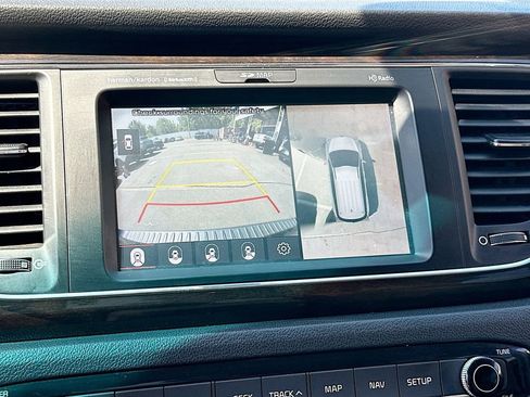 Certified 2019 Kia Sedona SX FWD image 14