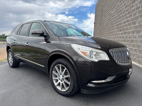Used 2014 Buick Enclave Leather w/ Trailering Provision Package FWD image 3