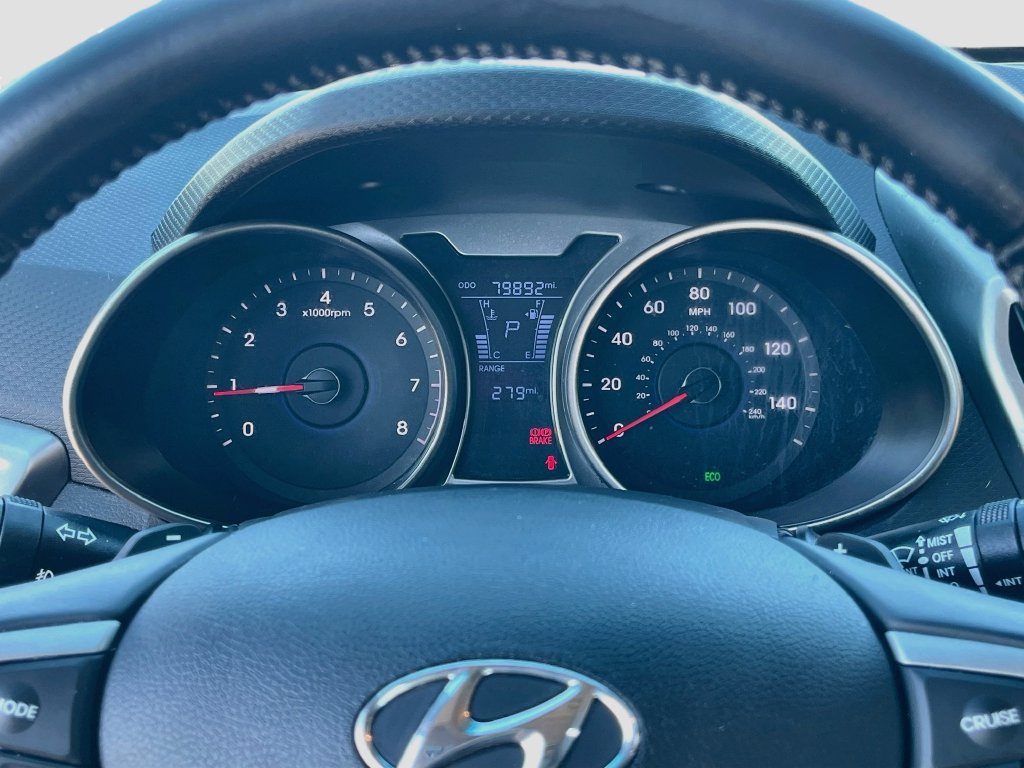 Used 2015 Hyundai Veloster w/ Option Group 03 FWD image 12