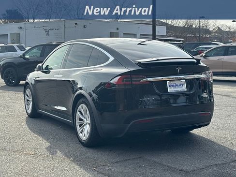 Used 2016 Tesla Model X 75D image 2