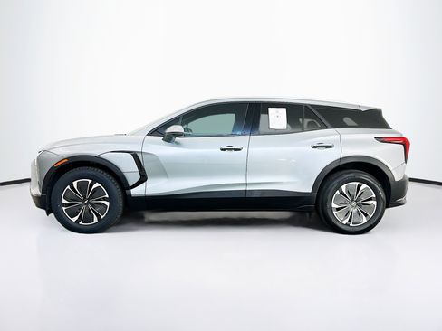 Used 2024 Chevrolet Blazer EV LT AWD/4WD image 4