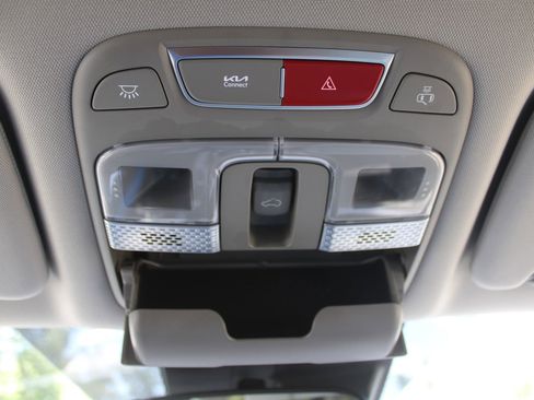 Certified 2024 Kia Telluride S w/ S Sunroof Package FWD image 54