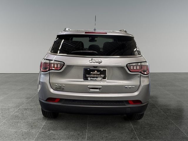 Used 2019 Jeep Compass Latitude w/ Popular Equipment Group AWD/4WD image 26