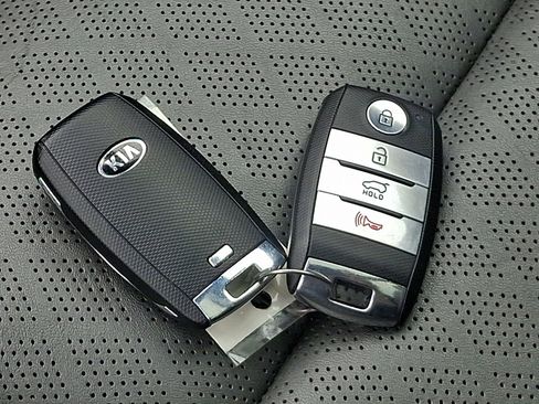 Used 2019 Kia Sorento SX AWD/4WD image 30