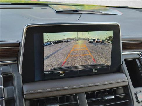 Used 2023 Chevrolet Tahoe LT RWD image 13