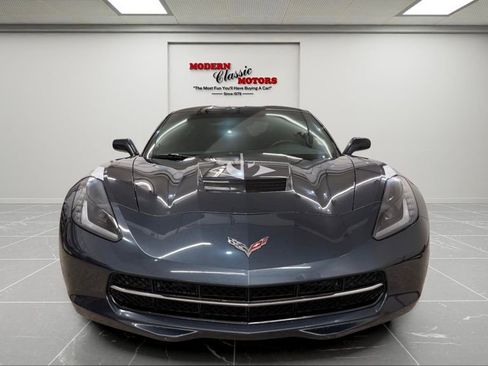 Used 2019 Chevrolet Corvette Stingray Coupe w/ 1LT RWD image 2