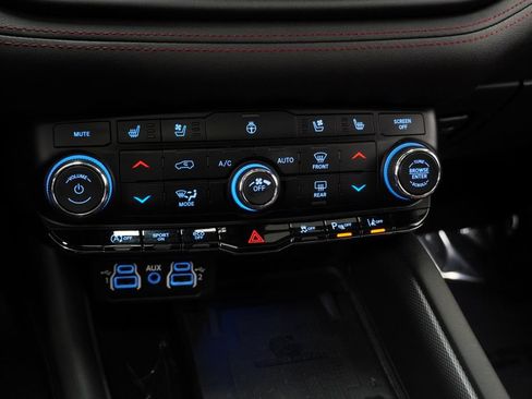 Certified 2024 Dodge Durango GT AWD/4WD image 39