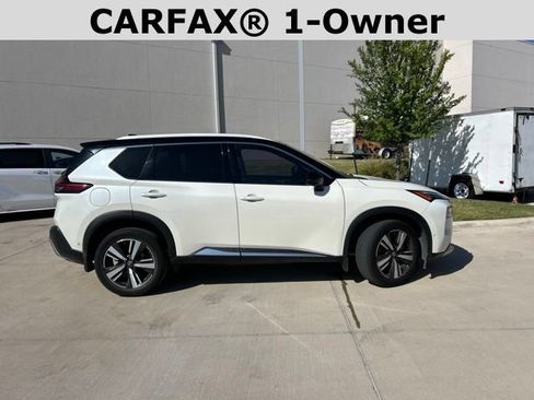 Used 2022 Nissan Rogue Platinum w/ Head-Up Display Package FWD image 2