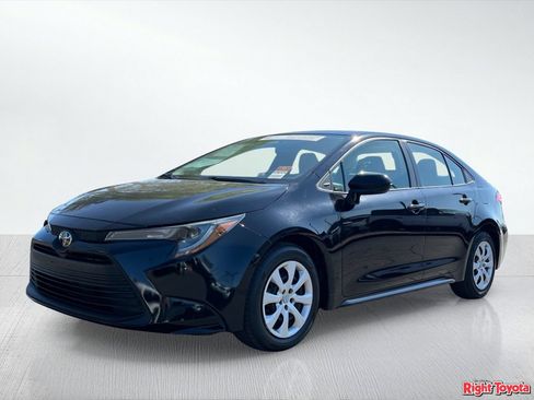Certified 2024 Toyota Corolla LE FWD image 2