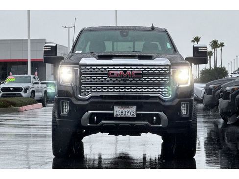 Used 2021 GMC Sierra 3500 Denali w/ Denali Ultimate Package image 9