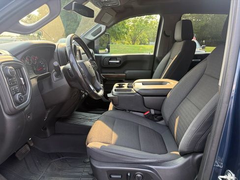 Used 2021 Chevrolet Silverado 1500 RST w/ Max Trailering Package AWD/4WD image 13