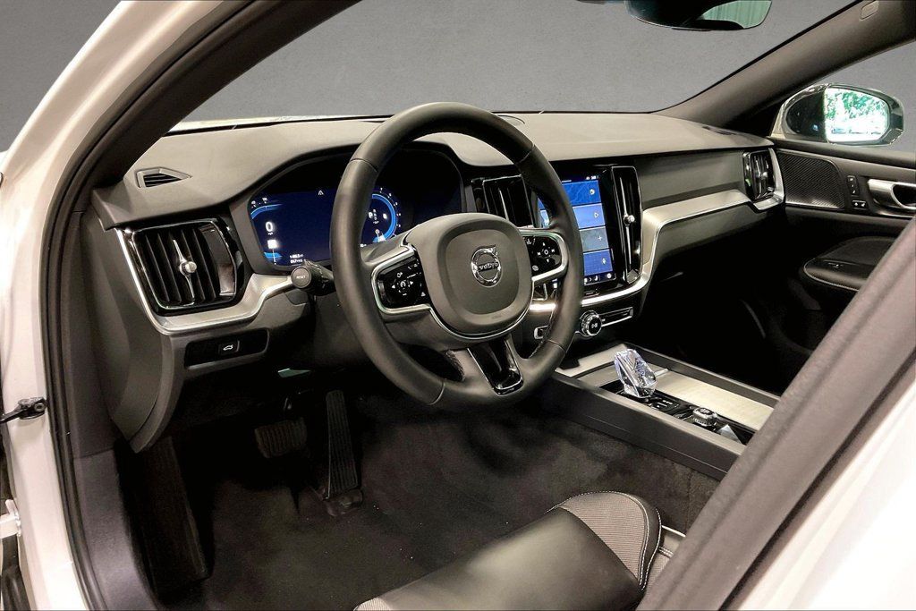 Certified 2024 Volvo S60 B5 Plus w/ Climate Package AWD/4WD image 18