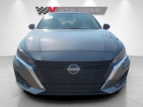 Used 2025 Nissan Altima 2.5 SV FWD image 9