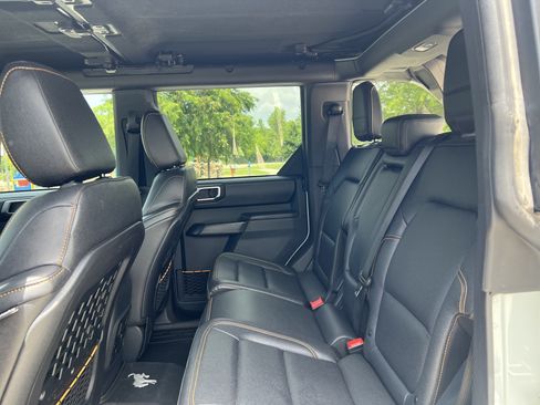 Used 2024 Ford Bronco Badlands AWD/4WD image 28