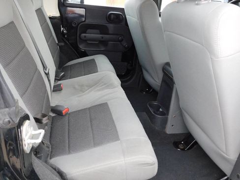 Used 2008 Jeep Wrangler Unlimited X image 31