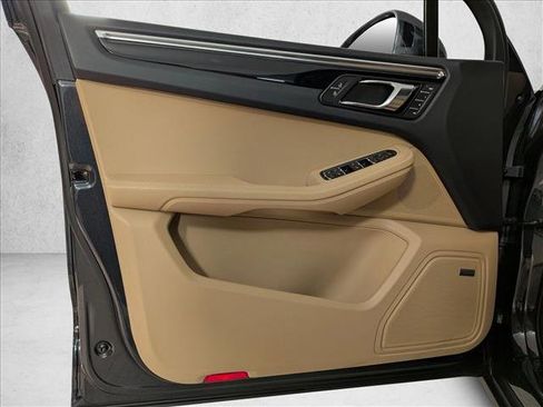 New 2026 Porsche Macan S image 13