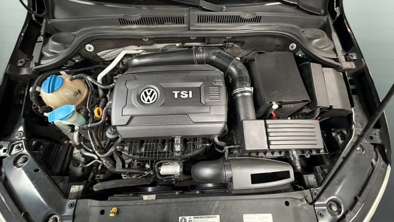 Used 2015 Volkswagen Jetta SE FWD image 23