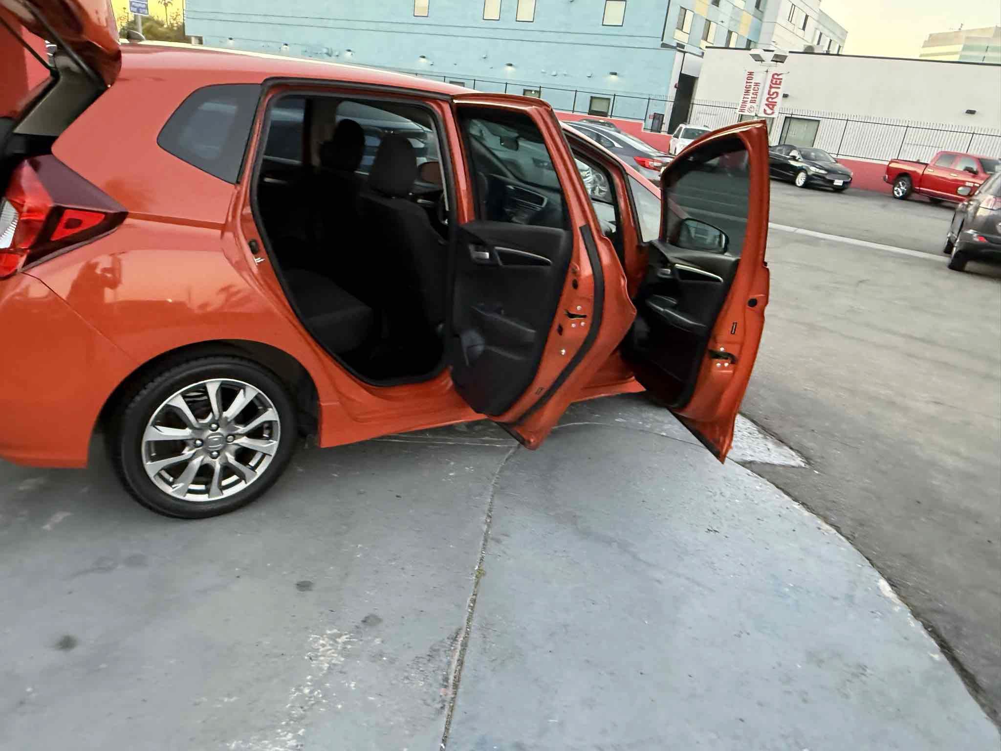 Used 2018 Honda Fit Sport image 39