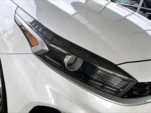 Used 2023 Kia Forte LXS image 28
