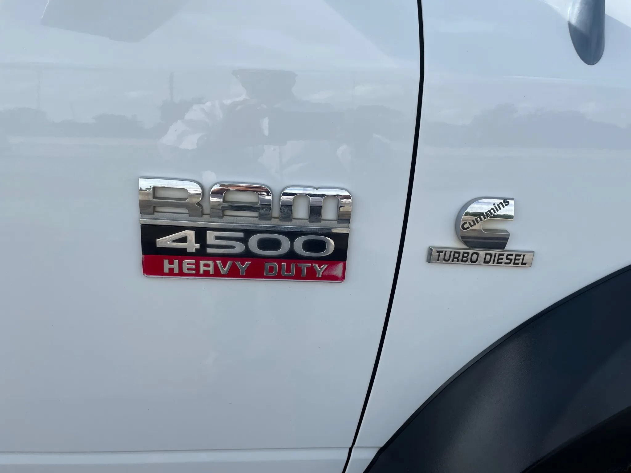 Used 2011 RAM 4500 2WD Regular Cab w/ ST Decor Group image 6