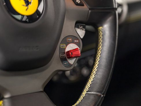 Used 2013 Ferrari 458 Italia Coupe image 33