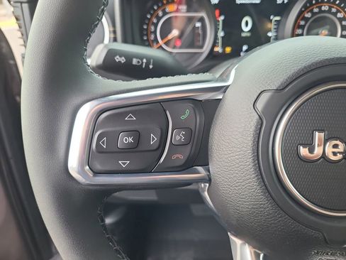 New 2026 Jeep Wrangler Unlimited Sahara AWD/4WD image 19