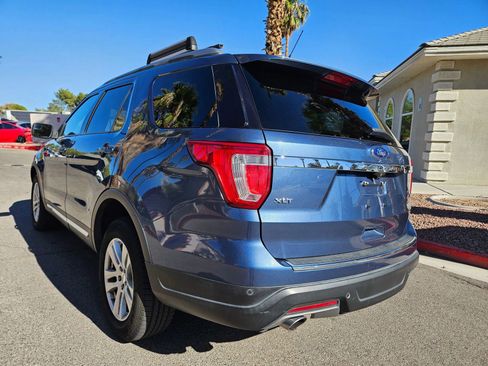 Used 2018 Ford Explorer XLT w/ Equipment Group 201A image 4