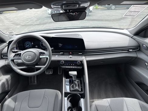 New 2025 Hyundai Elantra SEL FWD image 13