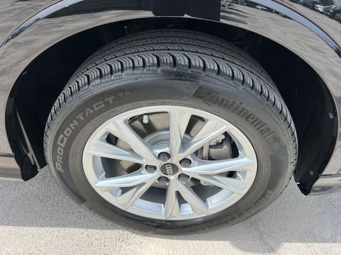 Certified 2025 Audi Q3 2.0T Premium Plus w/ Premium Plus Package AWD/4WD image 12