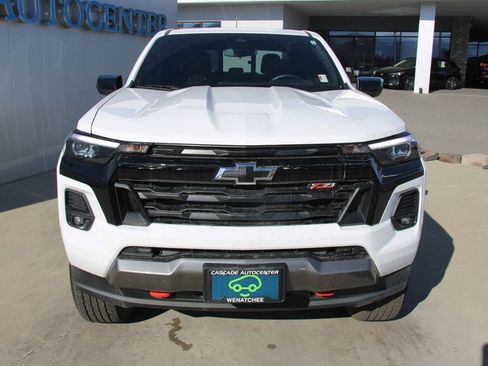 Used 2023 Chevrolet Colorado Z71 w/ Advanced Trailering Package image 10