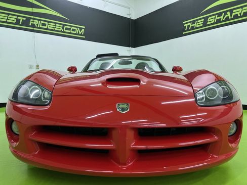 Used 2004 Dodge Viper SRT-10 RWD image 3