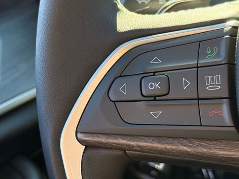 New 2025 Jeep Grand Cherokee Limited image 13