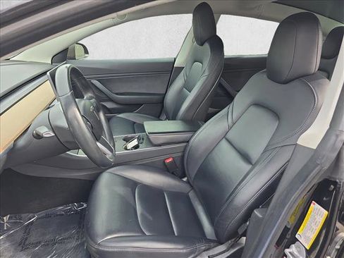 Used 2018 Tesla Model 3 Long Range image 14