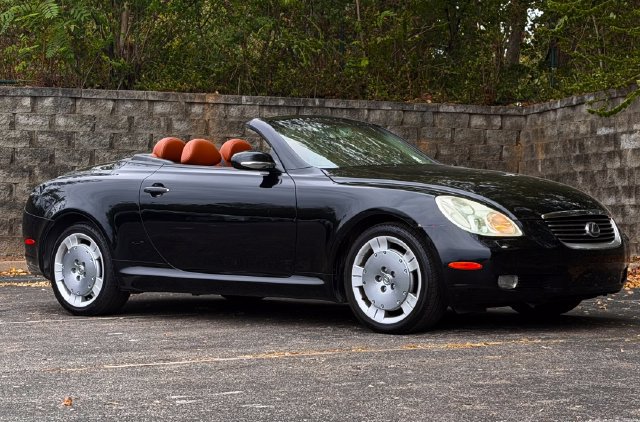 Used 2002 Lexus SC 430 Convertible RWD image 2