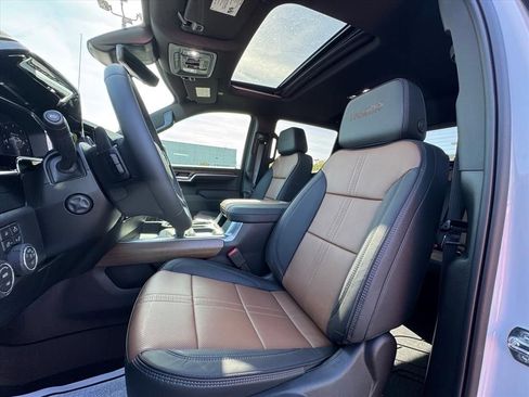 New 2026 Chevrolet Silverado 1500 High Country AWD/4WD image 15