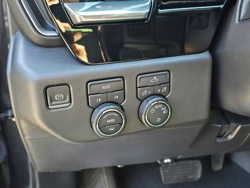 Used 2022 Chevrolet Silverado 1500 LT image 57