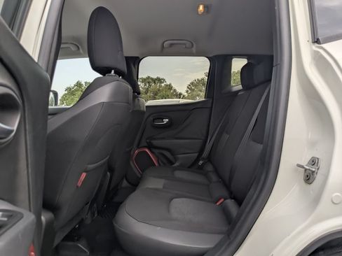 Used 2017 Jeep Renegade Trailhawk w/ Safety & Security Group AWD/4WD image 16