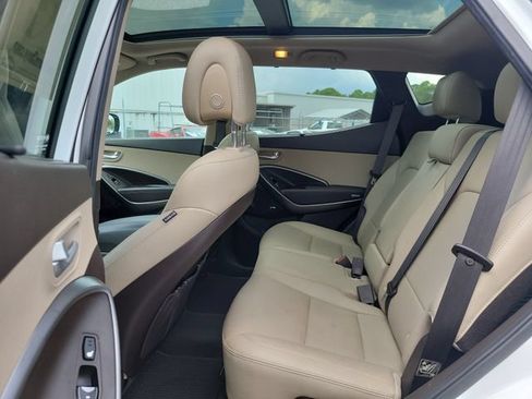 Used 2017 Hyundai Santa Fe Sport w/ 2.4L Tech Package 04 FWD image 18