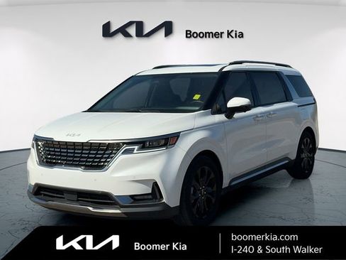 Used 2024 Kia Carnival SX Prestige image 1