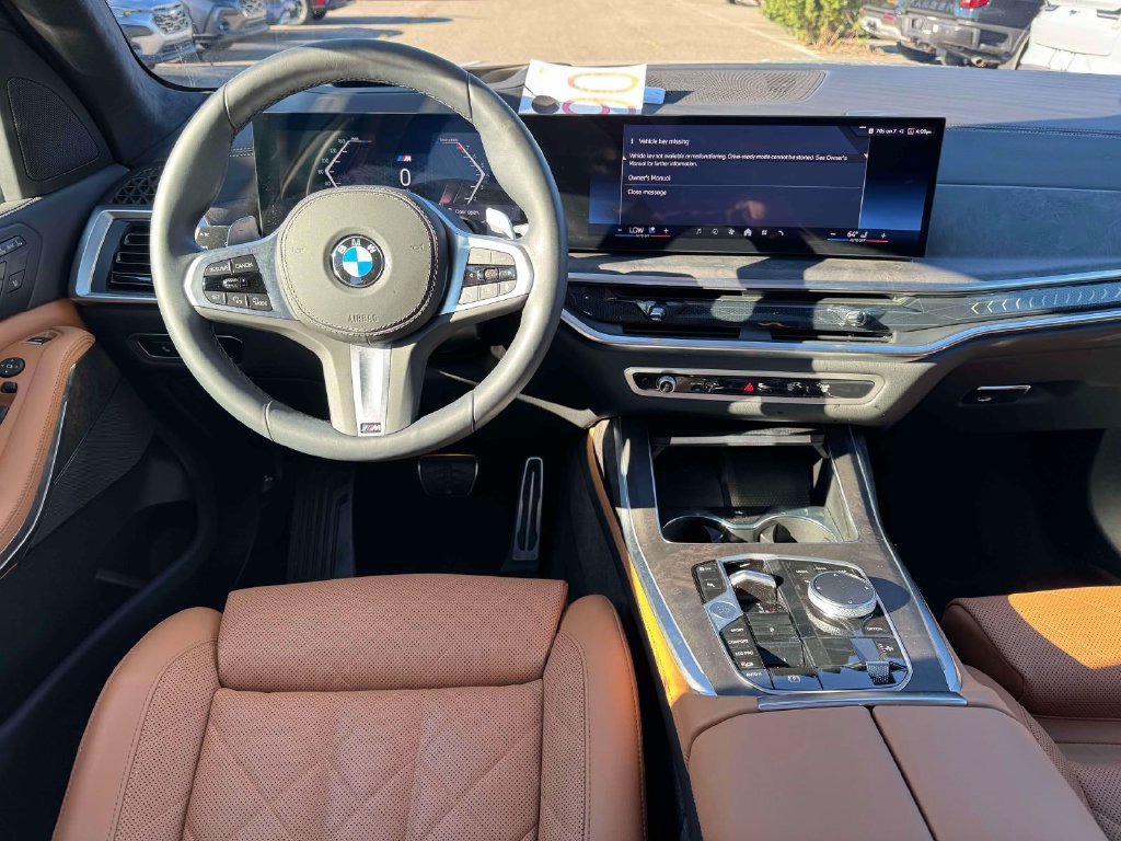 Used 2026 BMW X7 xDrive40i w/ M Sport Package AWD/4WD image 19