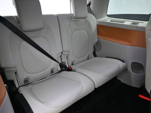 Used 2025 Volkswagen ID. Buzz 1st Edition image 32