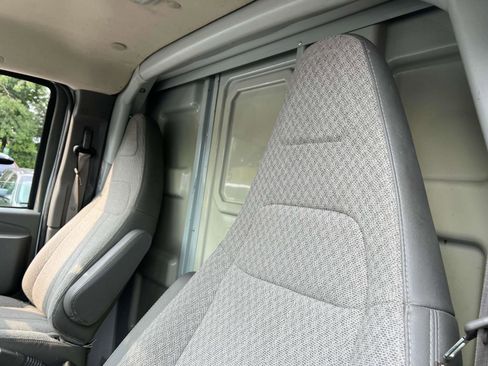 Used 2023 GMC Savana 3500 w/ Power Convenience Package image 18