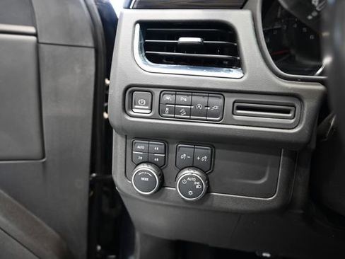 Used 2021 Chevrolet Suburban Z71 w/ Luxury Package image 25