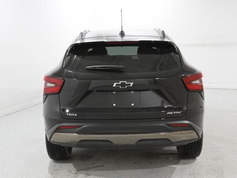Certified 2025 Chevrolet Trax ACTIV w/ Sunroof Package image 18