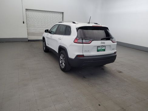 Used 2020 Jeep Cherokee Latitude Plus AWD/4WD image 5