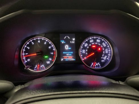 Used 2019 Toyota RAV4 XLE w/ Convenience Package AWD/4WD image 20